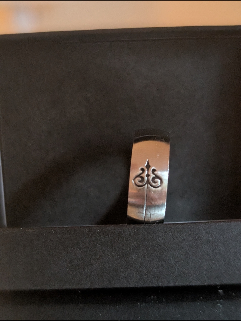 Brand: Earthbound Trading Co.
Material: Polished Stainless